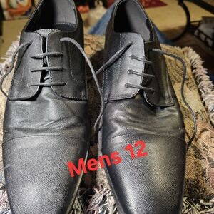 Classic Black Men's Dress Shoes